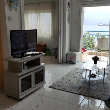 Sea Front & City Center, Amazing Sea View Лимасол Екстериор снимка