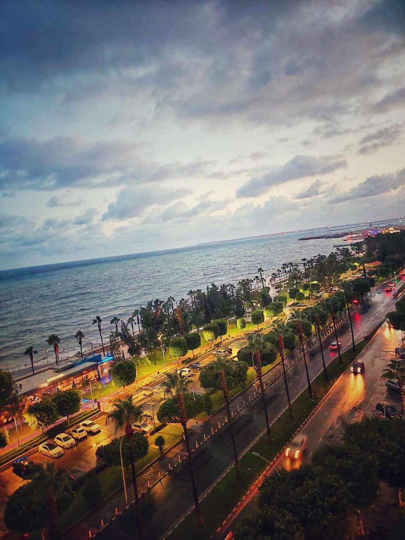 Sea Front & City Center, Amazing Sea View Лимасол Екстериор снимка