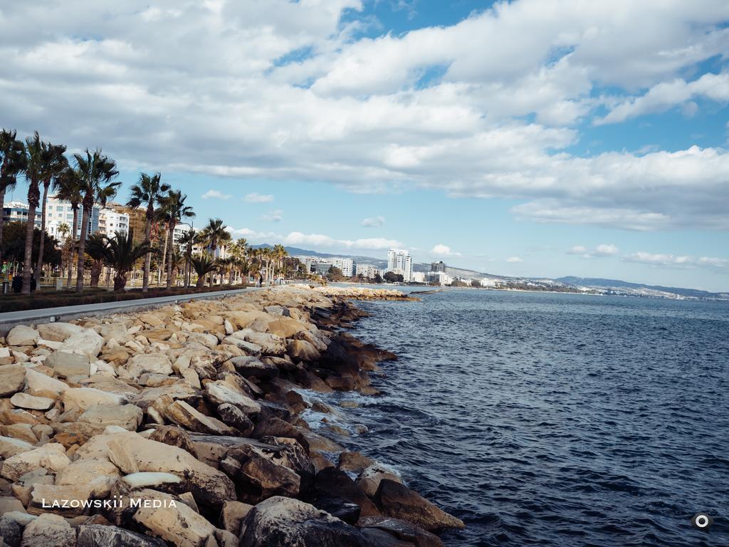 Sea Front & City Center, Amazing Sea View Лимасол Екстериор снимка