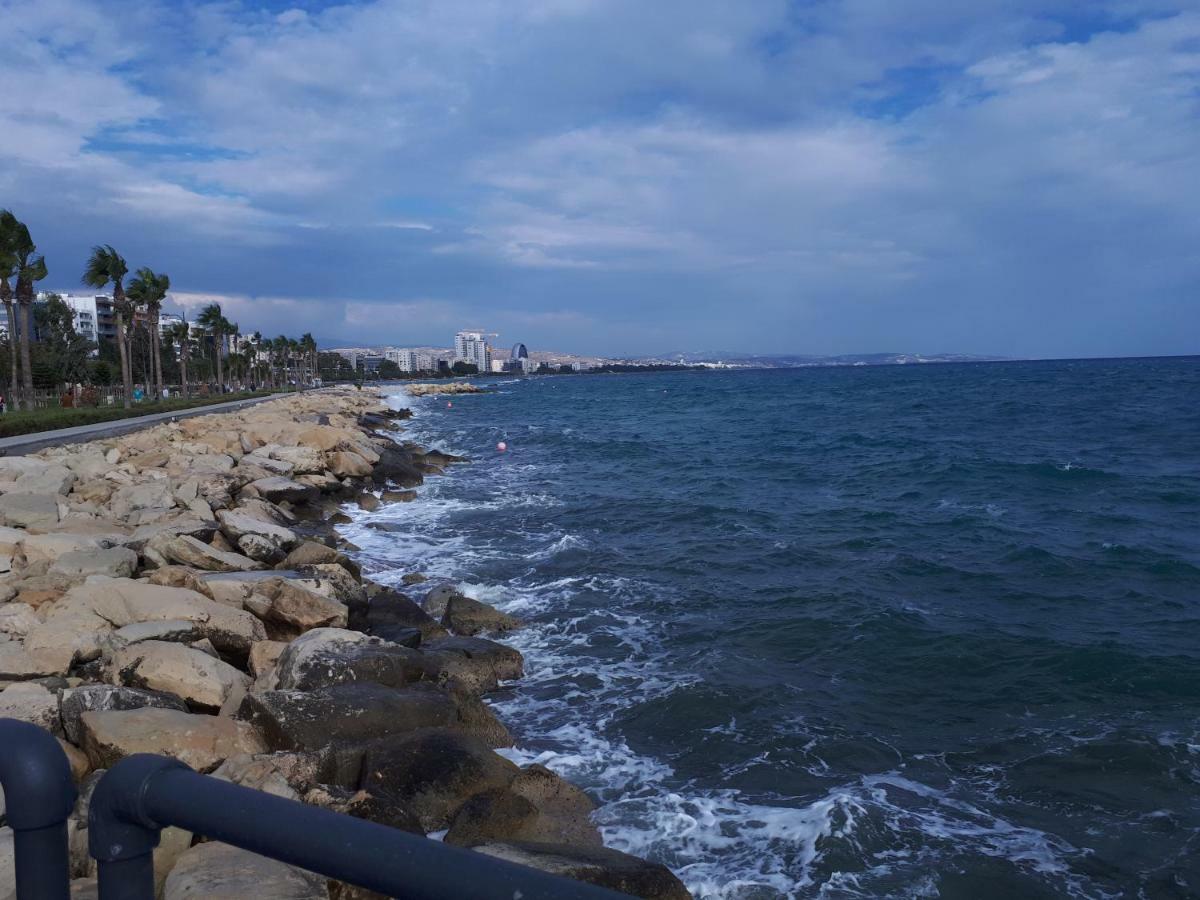 Sea Front & City Center, Amazing Sea View Лимасол Екстериор снимка